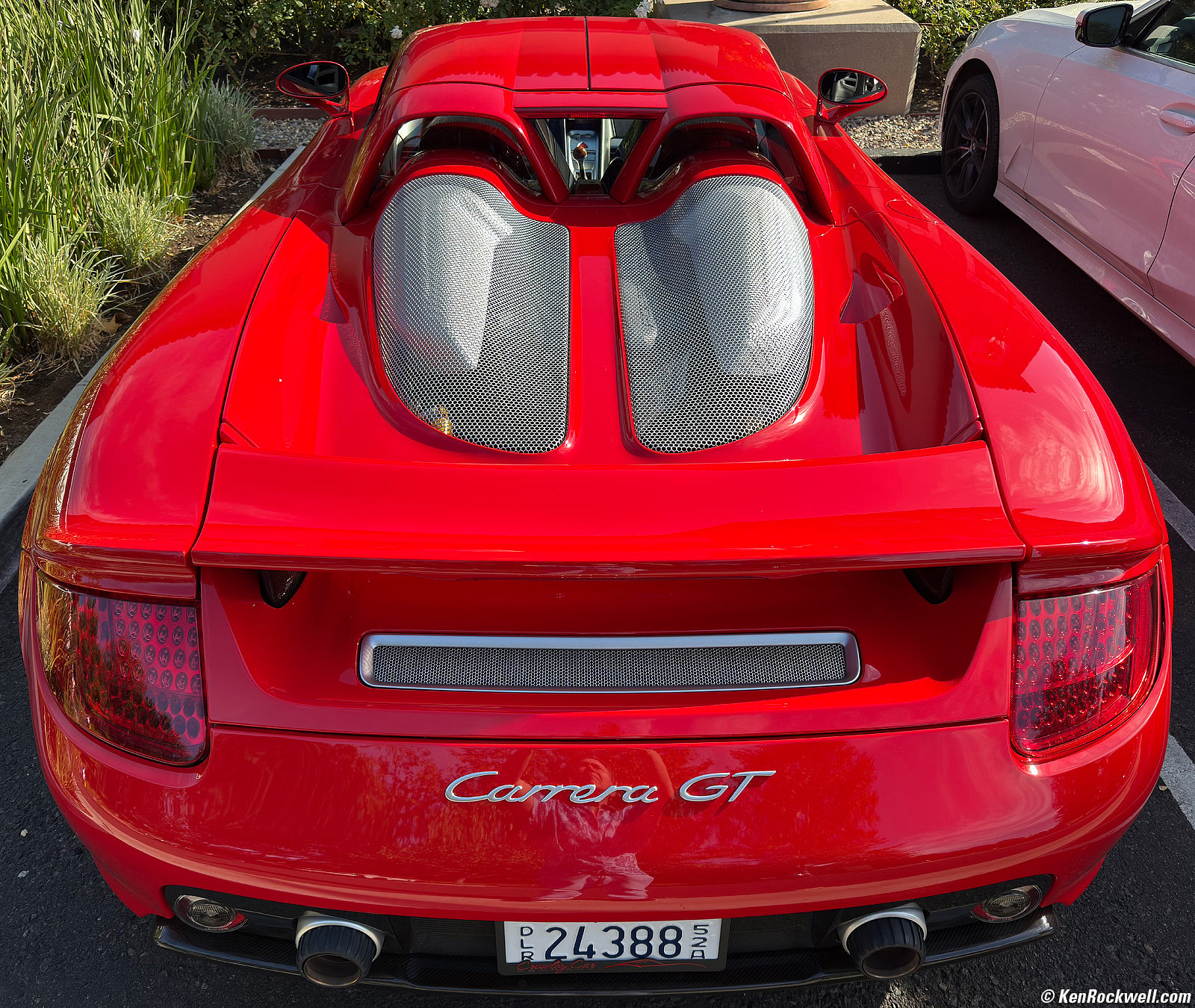 Red Porsche Carrera GT