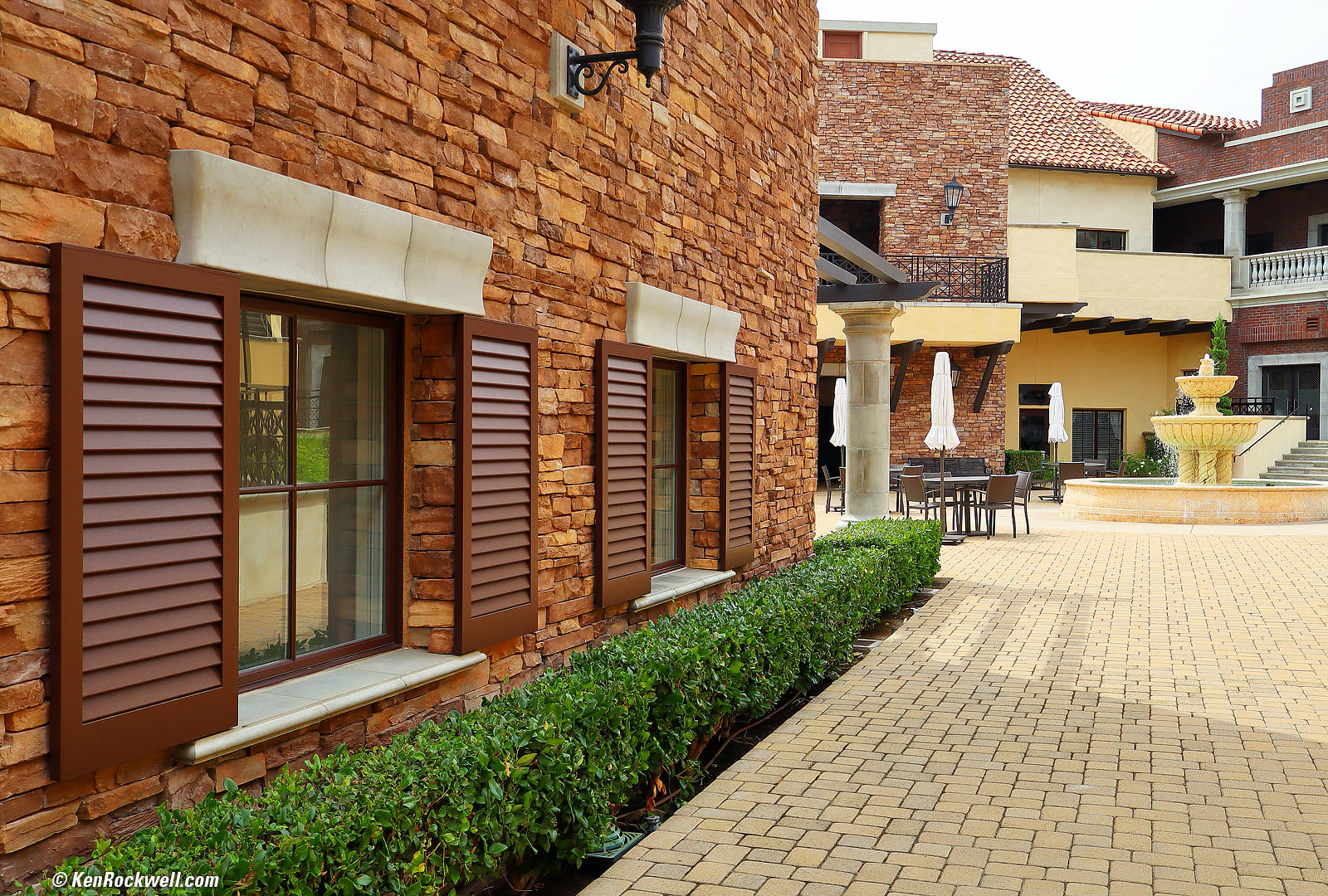 Canon EOS R100 Sample Image File