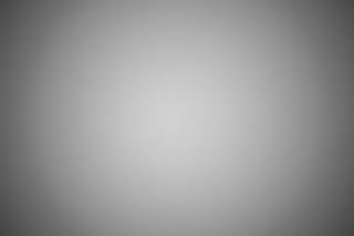 Canon RF 24mm f/1.8 MACRO IS STM falloff