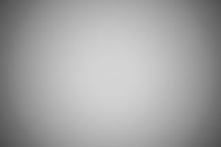 Canon RF 24mm f/1.8 MACRO IS STM falloff