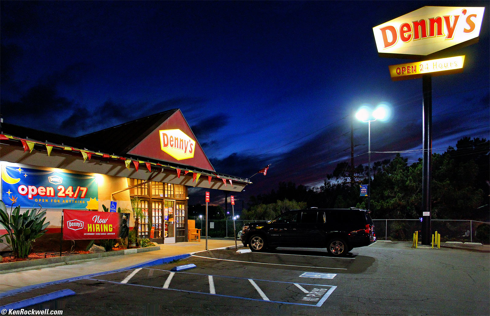 Canon T100 EOS 4000D Sample Image File