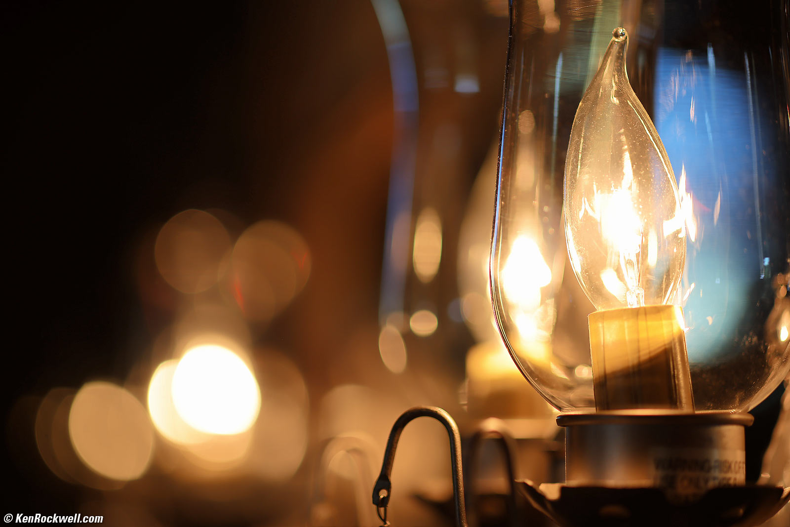 Canon EF 100mm f/2.8 Macro Sample Imade File of a Faucet