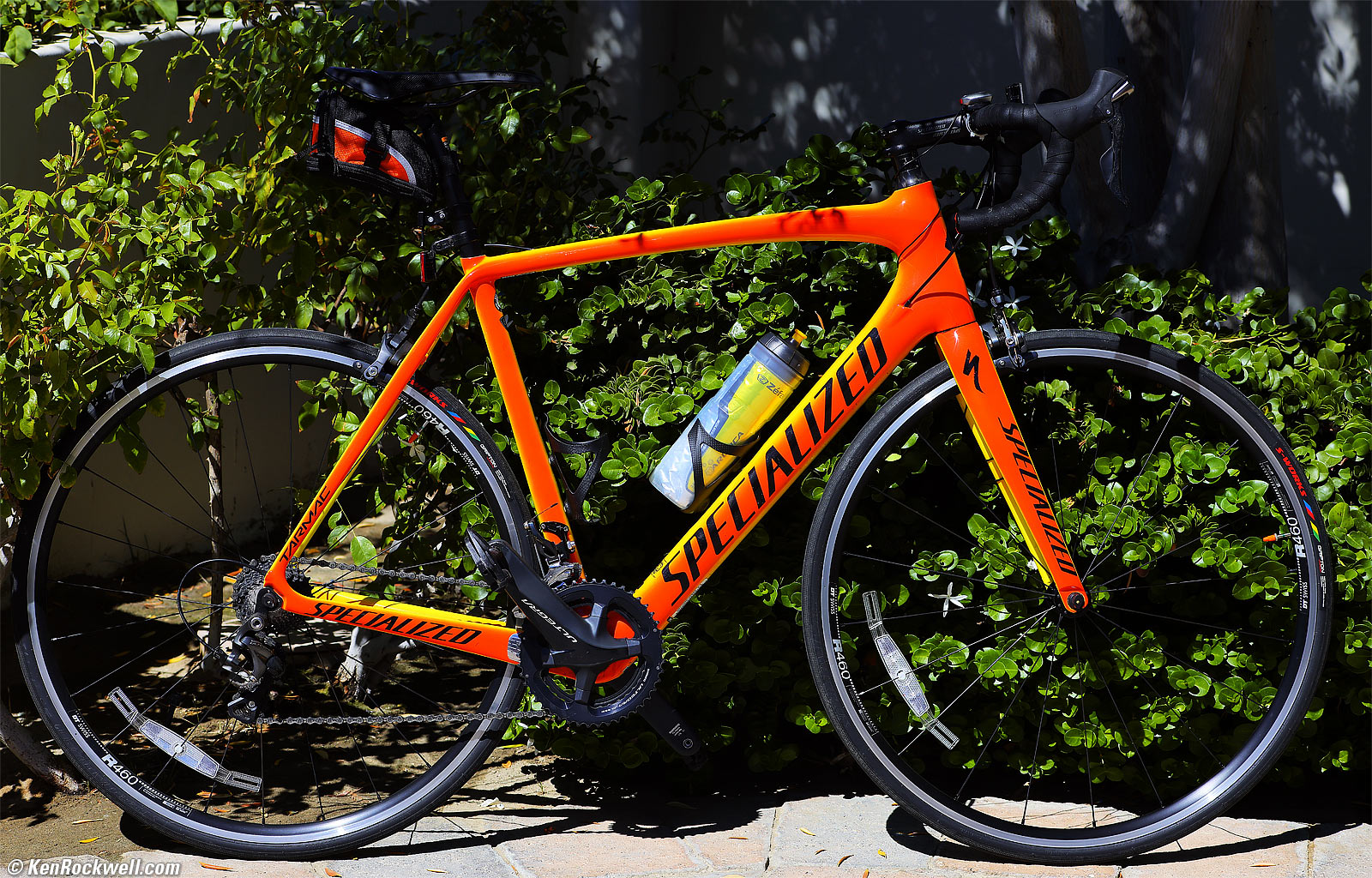 Canon EF 100mm f/2.8 Macro Sample Imade File of a Faucet