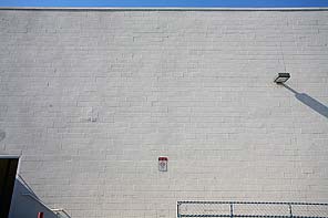 Canon 17-35mm distortion at 28mm