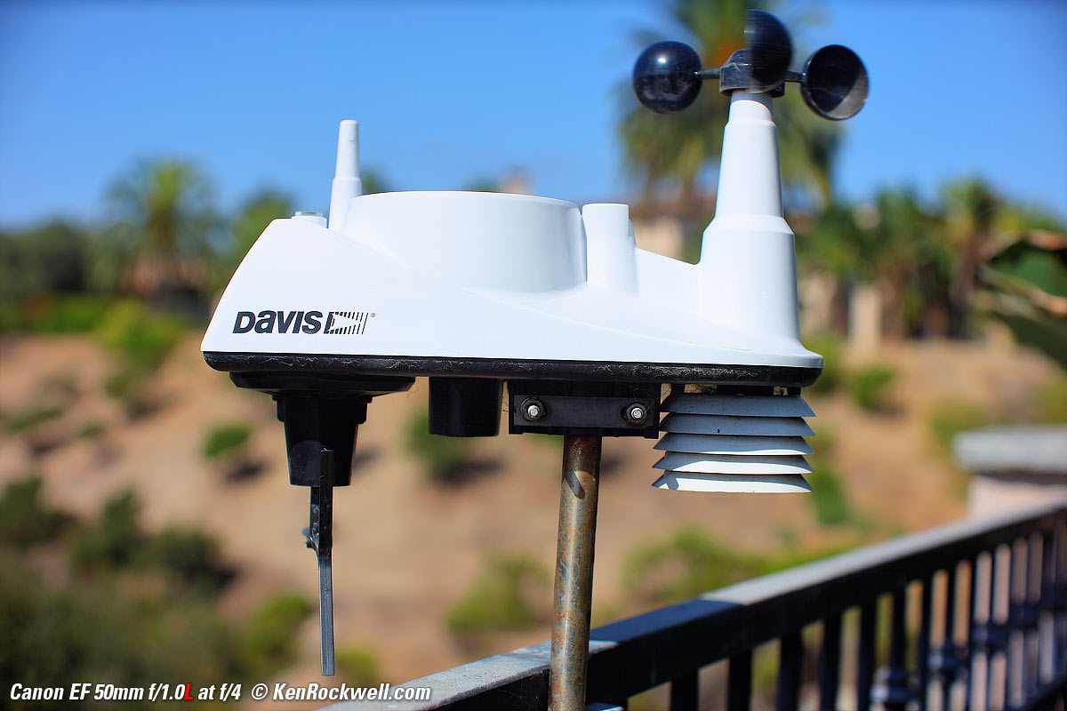 Canon 50mm f/1 Bokeh