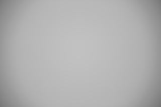 Canon 70-200mm f/4 falloff