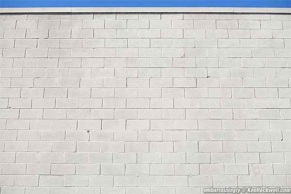 Canon 85mm f/1.8 distortion