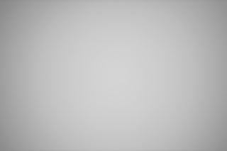 Canon EF 50mm f/1.2  falloff