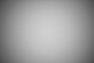 Canon EF 50mm f/1.2  falloff