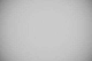 Canon EF 50mm f/1.2  falloff