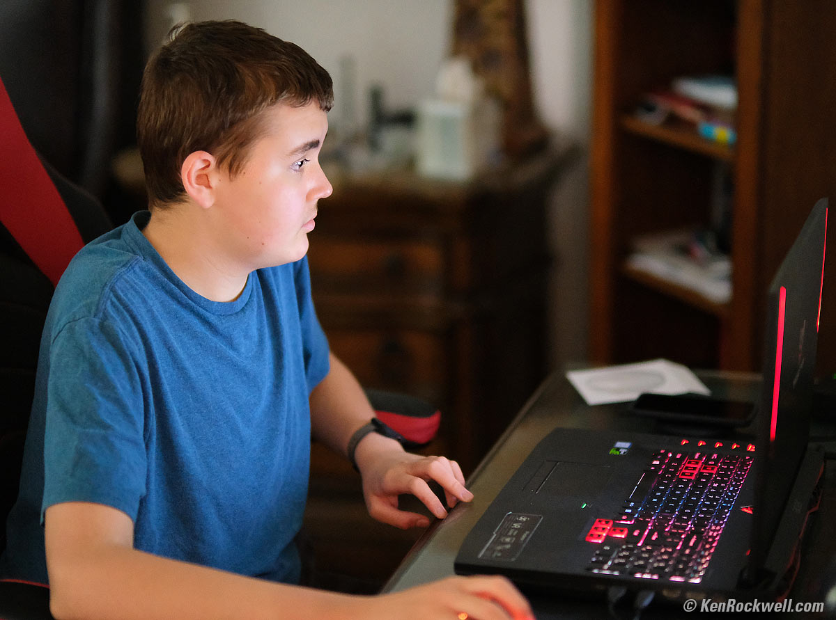 Fuji 50mm f/1.0 Sample Image File