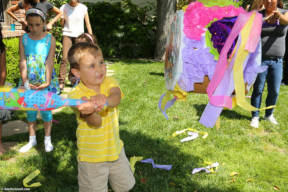 Ryan sets his sights on the pi&ntilde;ata.