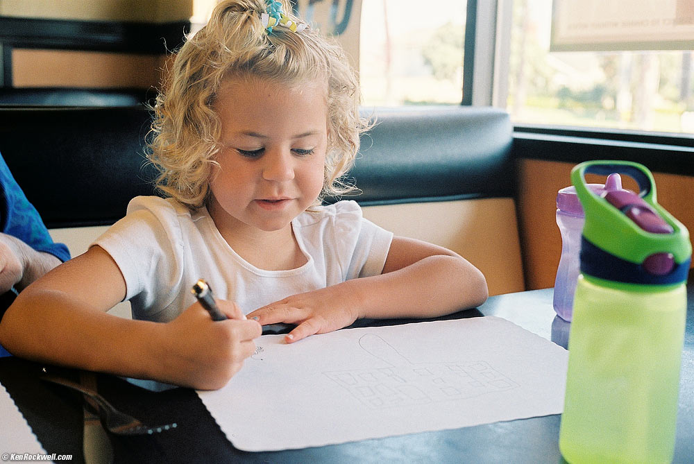 Katie draws at Hot Off The Grill