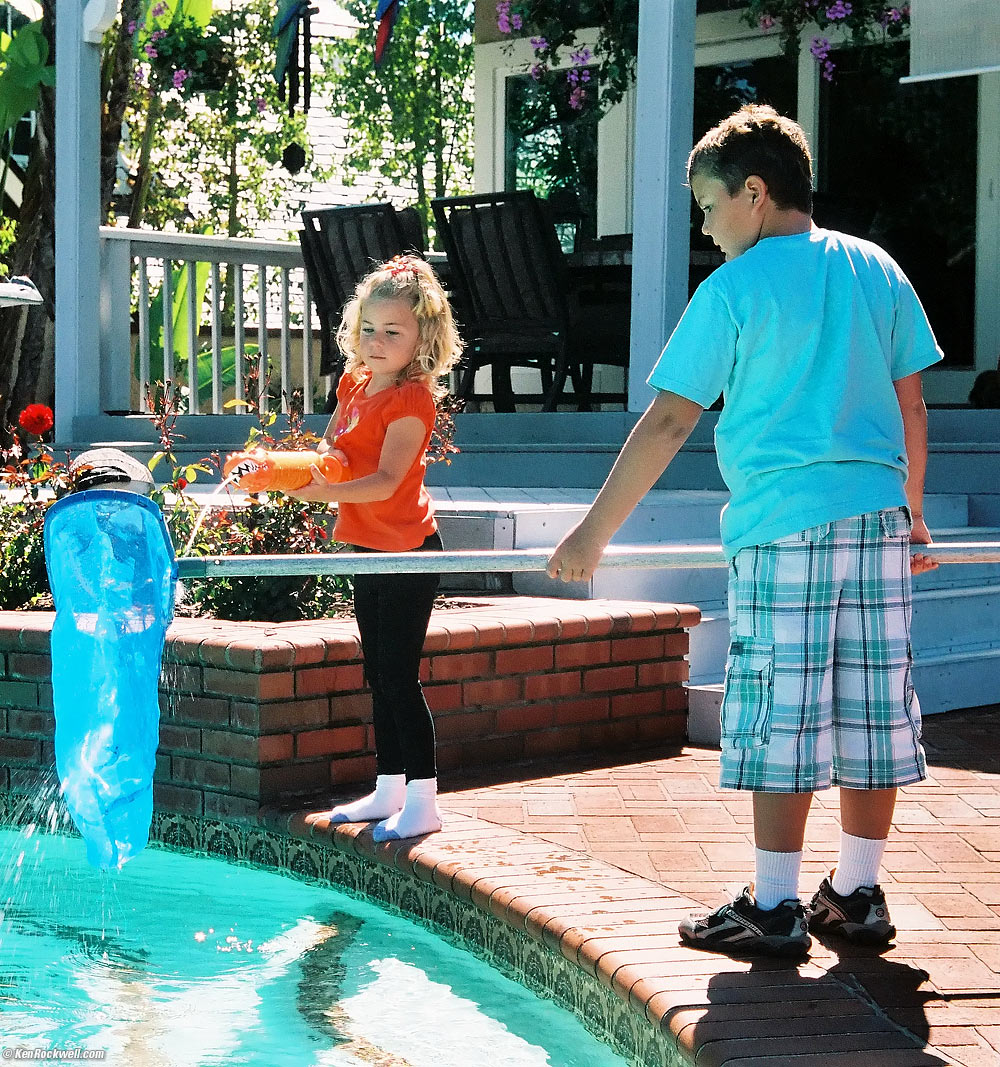 Katie and Ryan clean Noni's pool