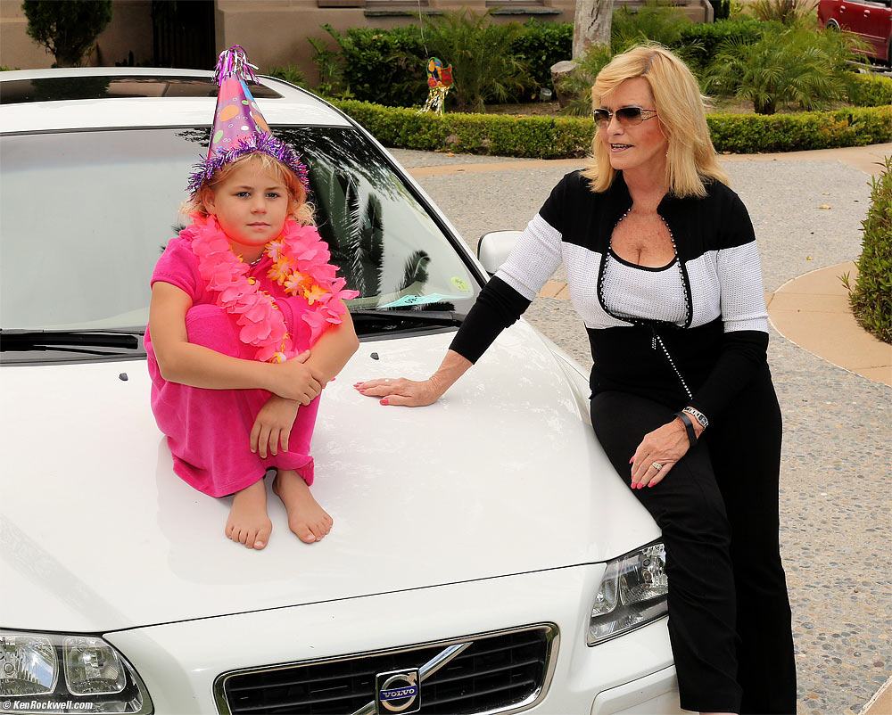 Katie waits with Noni her friends to show up