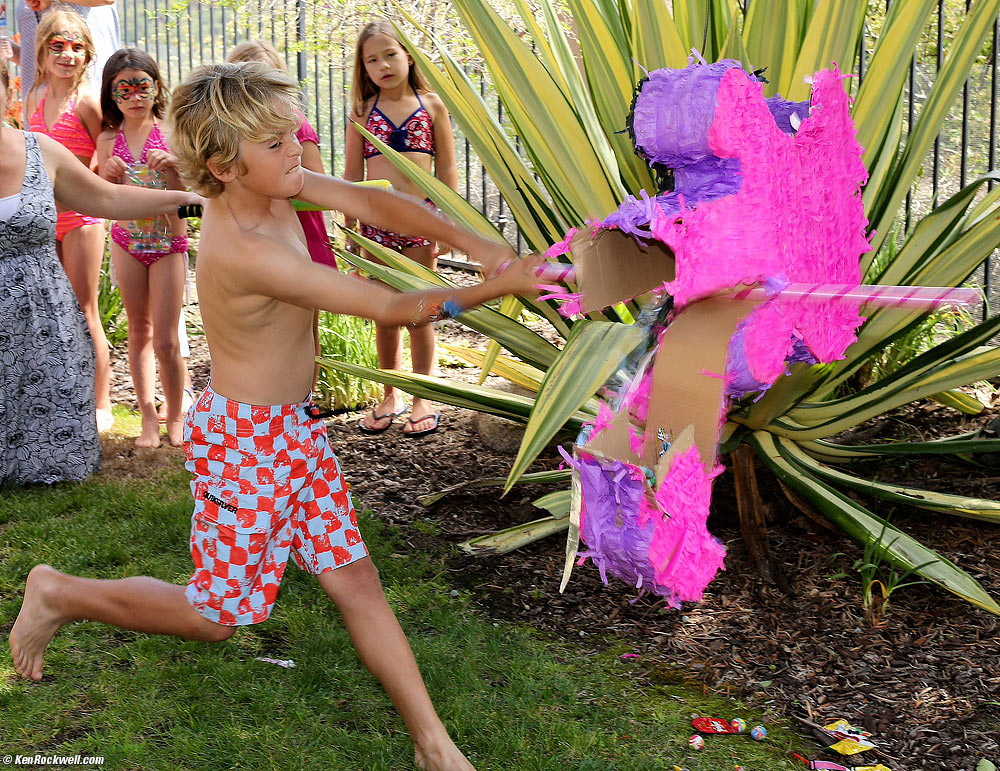 The winning hit to the pi&ntilde;ata