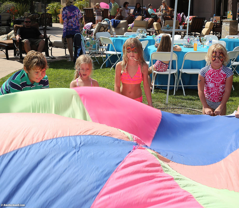 Kids and the parachute