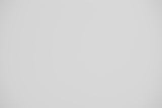 Minolta 80-200mm f/2.8 falloff