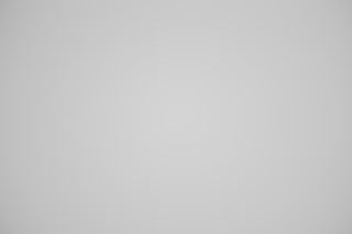 Minolta 80-200mm f/2.8 falloff