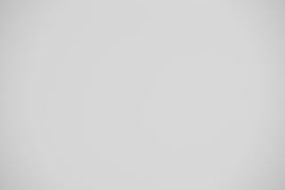 Minolta 80-200mm f/2.8 falloff