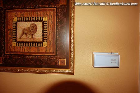 18-200mm flash shodowing on D70 Nikon