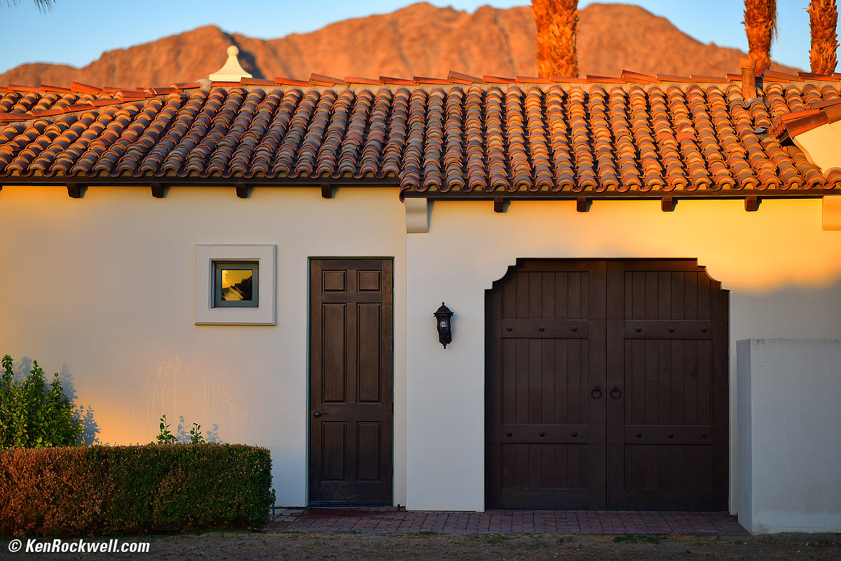 Nikon 105mm f/1.4 sample image file