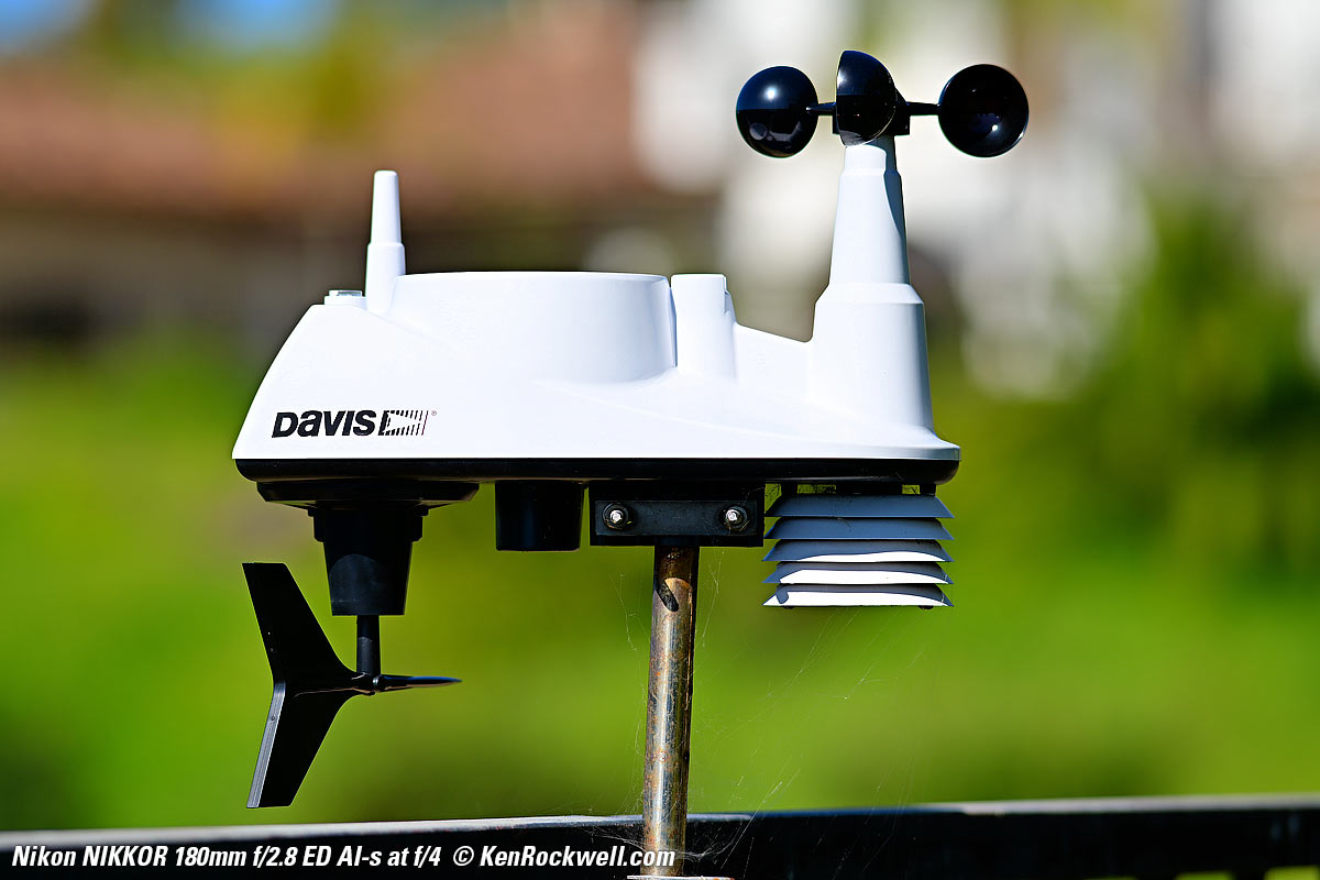 Nikon 180mm f/2.8 ED Bokeh