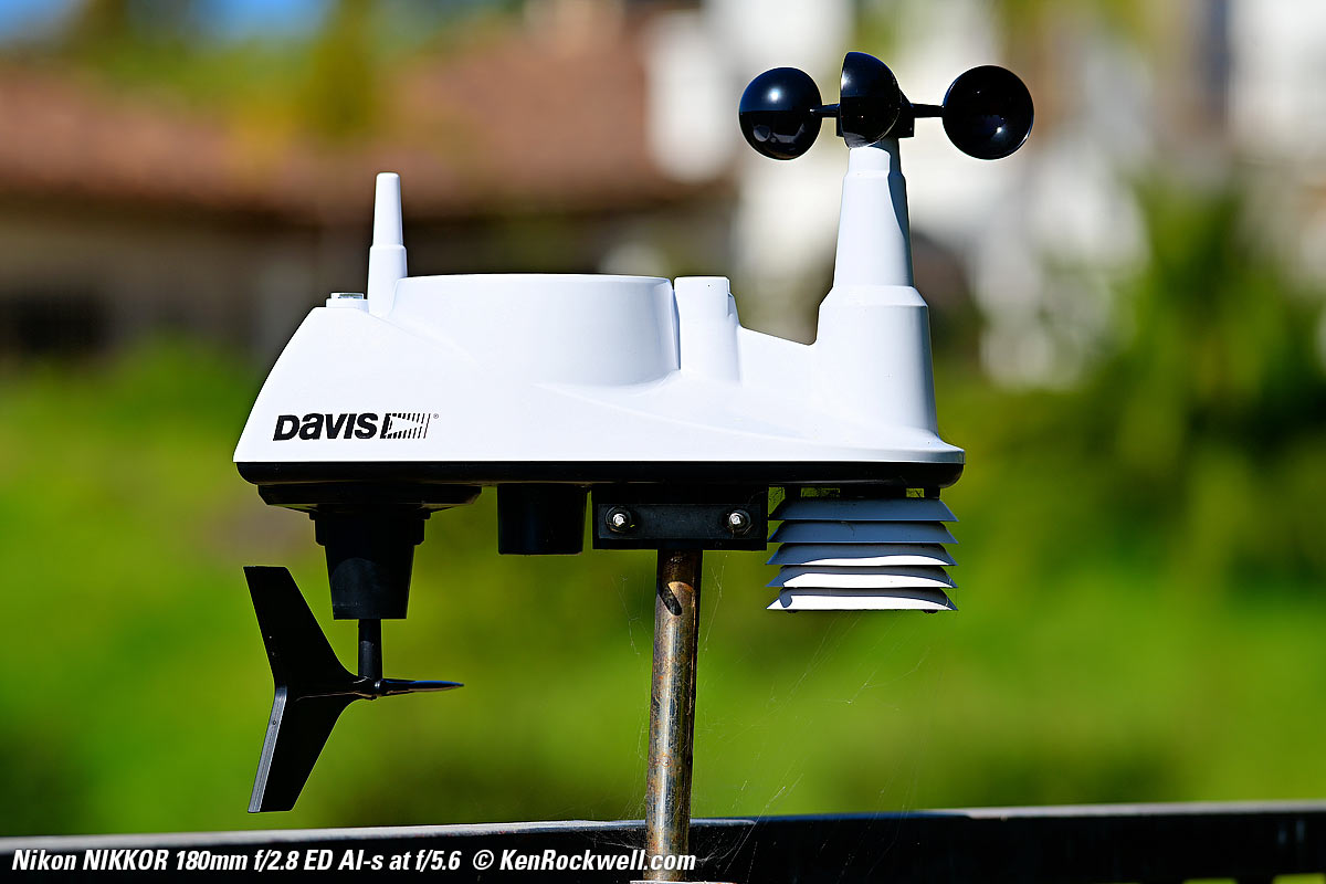 Nikon 180mm f/2.8 ED Bokeh