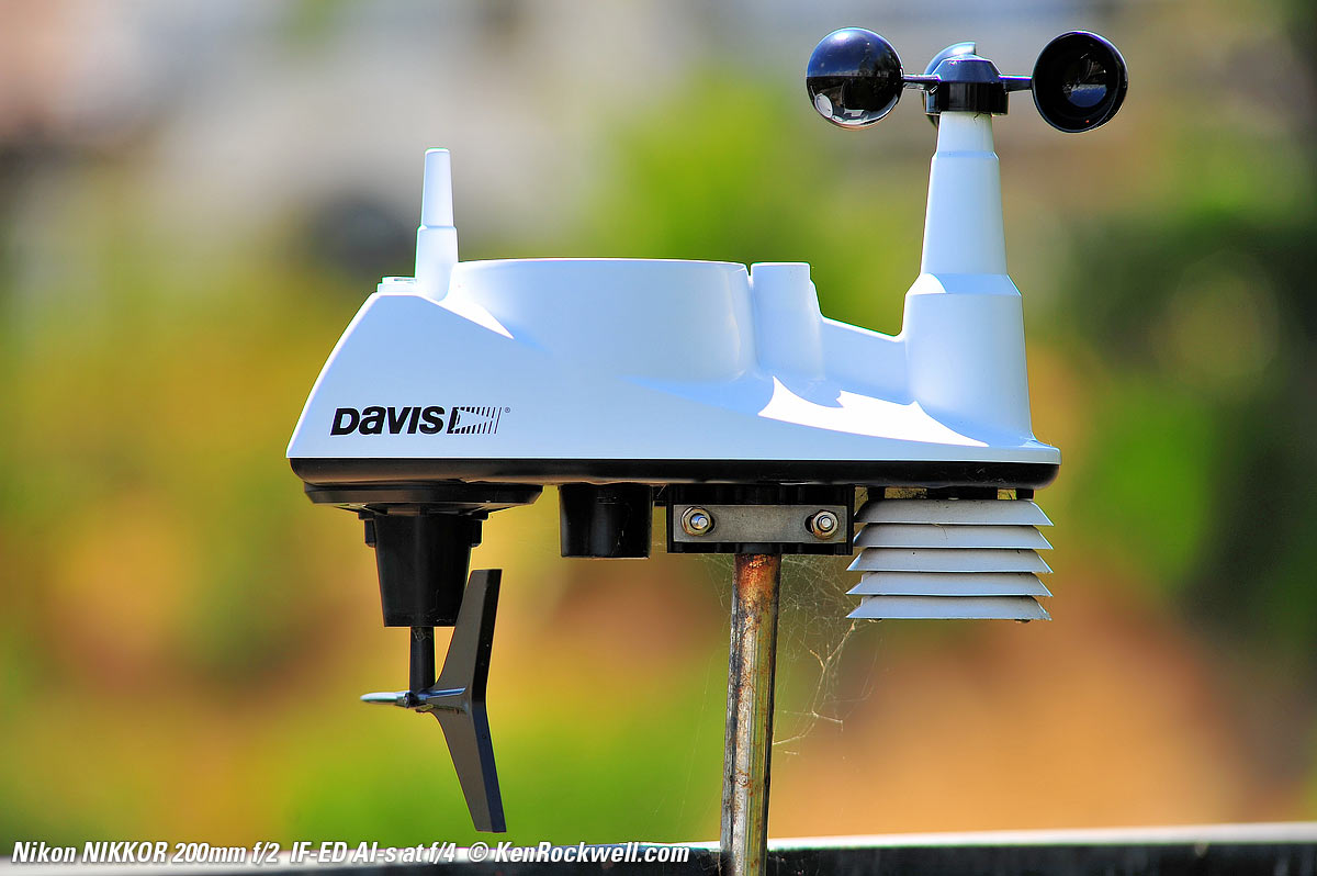 Nikon 200mm f/2 IF-ED Bokeh