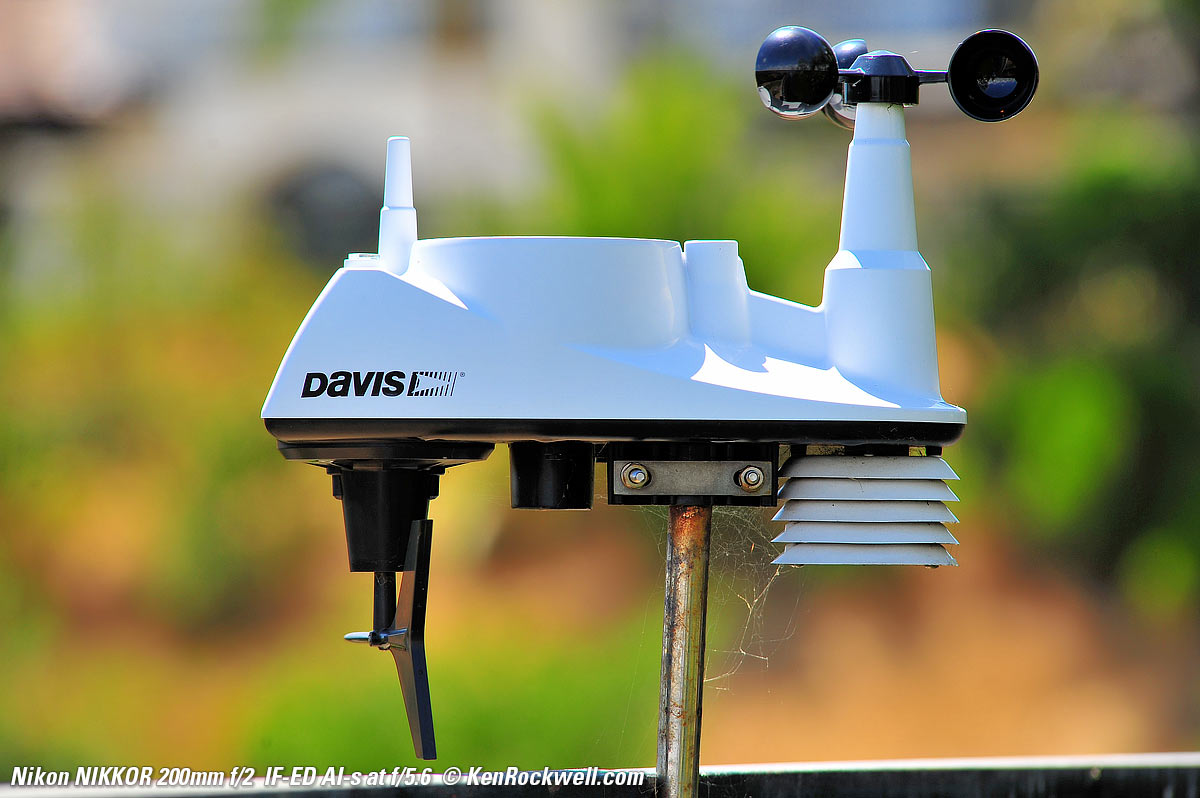 Nikon 200mm f/2 IF-ED Bokeh