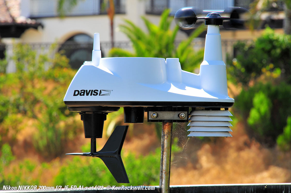 Nikon 200mm f/2 IF-ED Bokeh