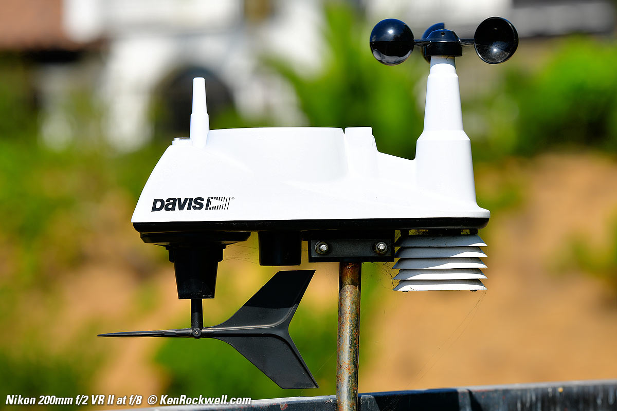 Nikon 200mm f/2 VR II bokeh