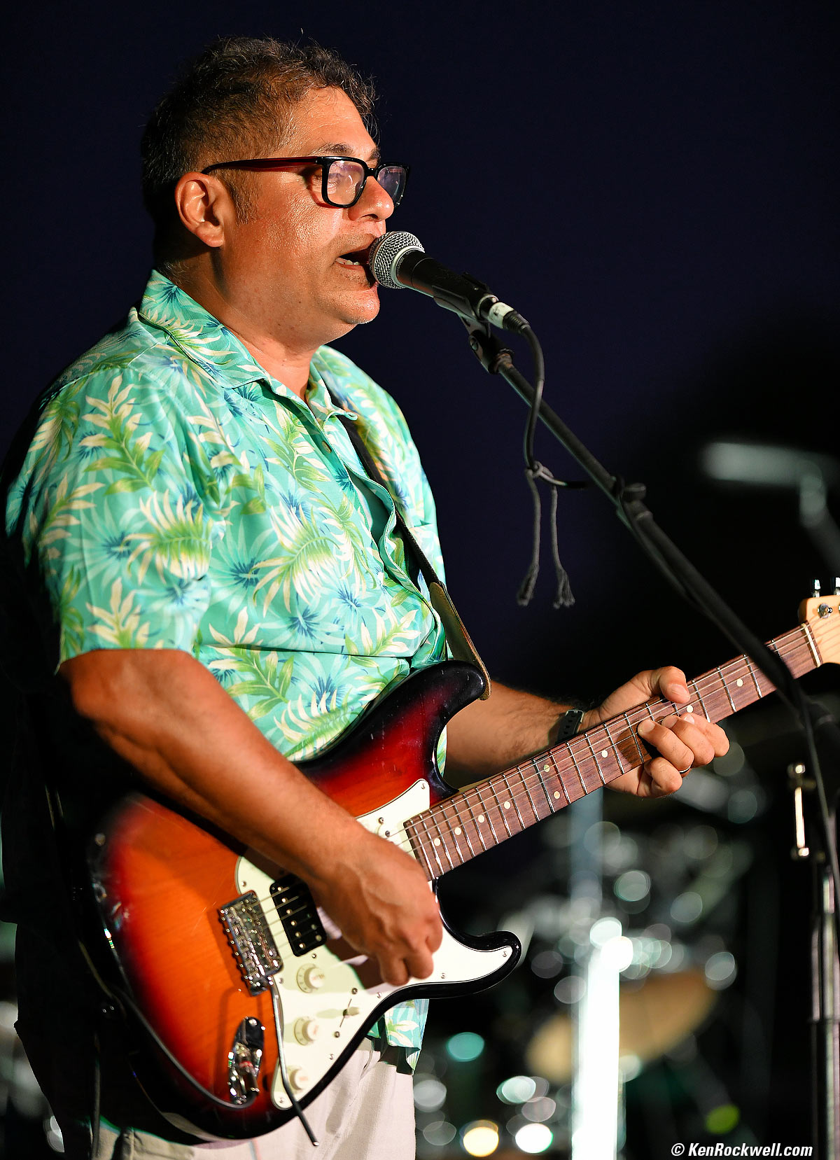 Nikon 200mm f/2 VR II Sample Image