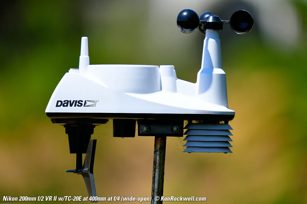 Nikon 200mm f/2 VR II bokeh