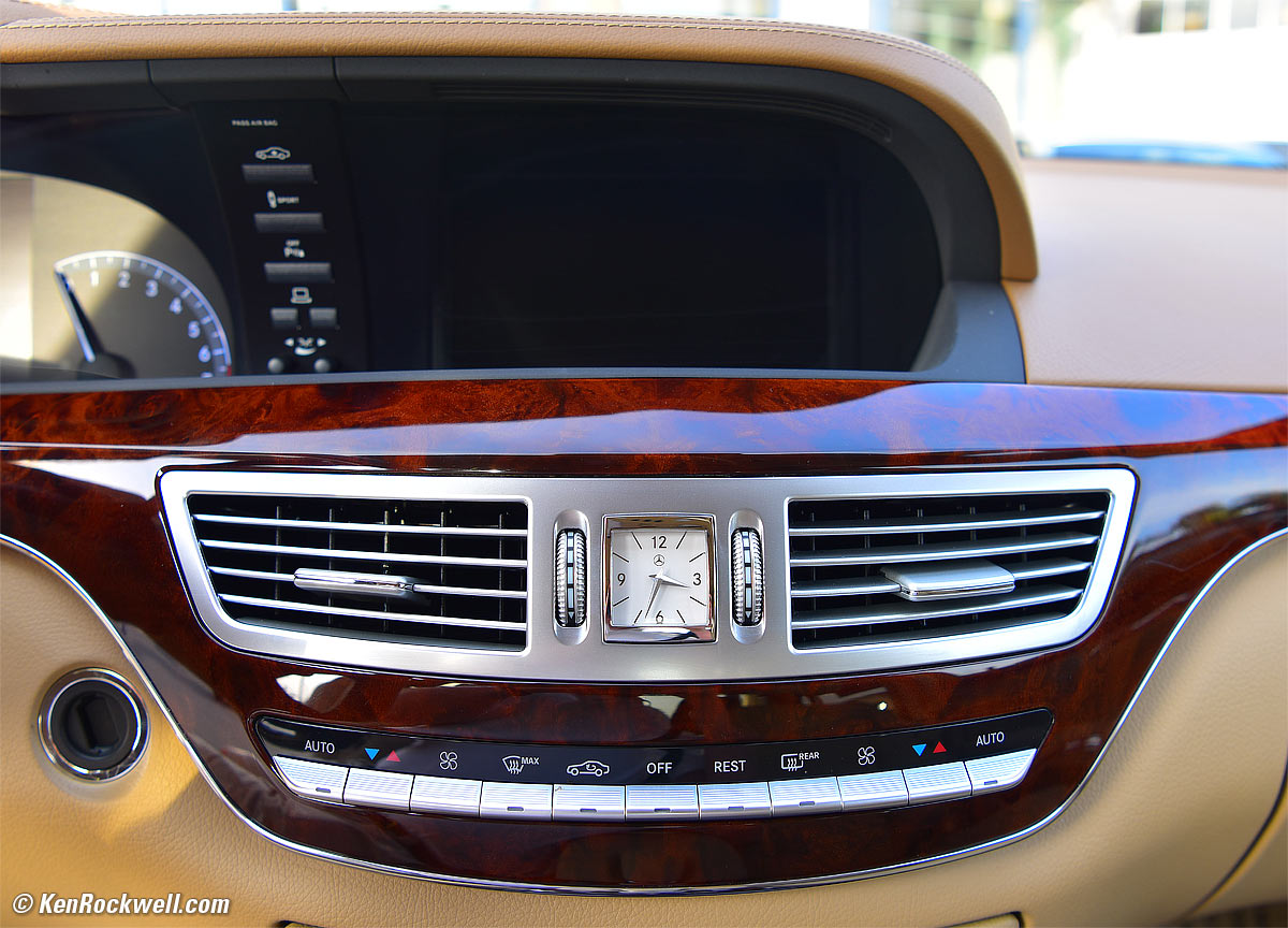 2013 Mercedes S550 dashboard