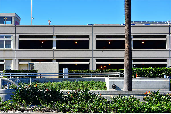 Nikon 80-200mm f/4.5-5.6 AF-D at 80mm