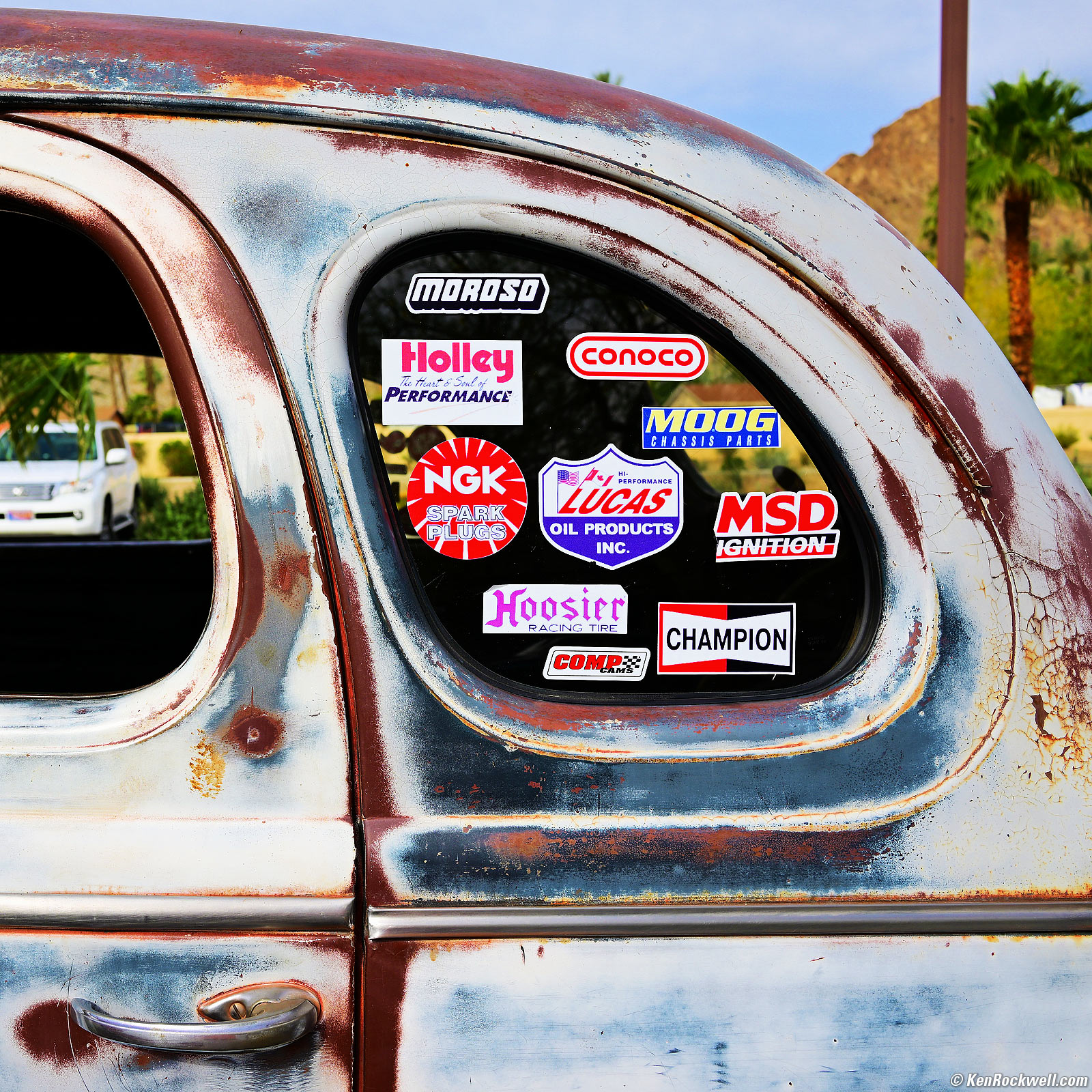 Nikon Z 28mm f/2.8 SE Sample Image File