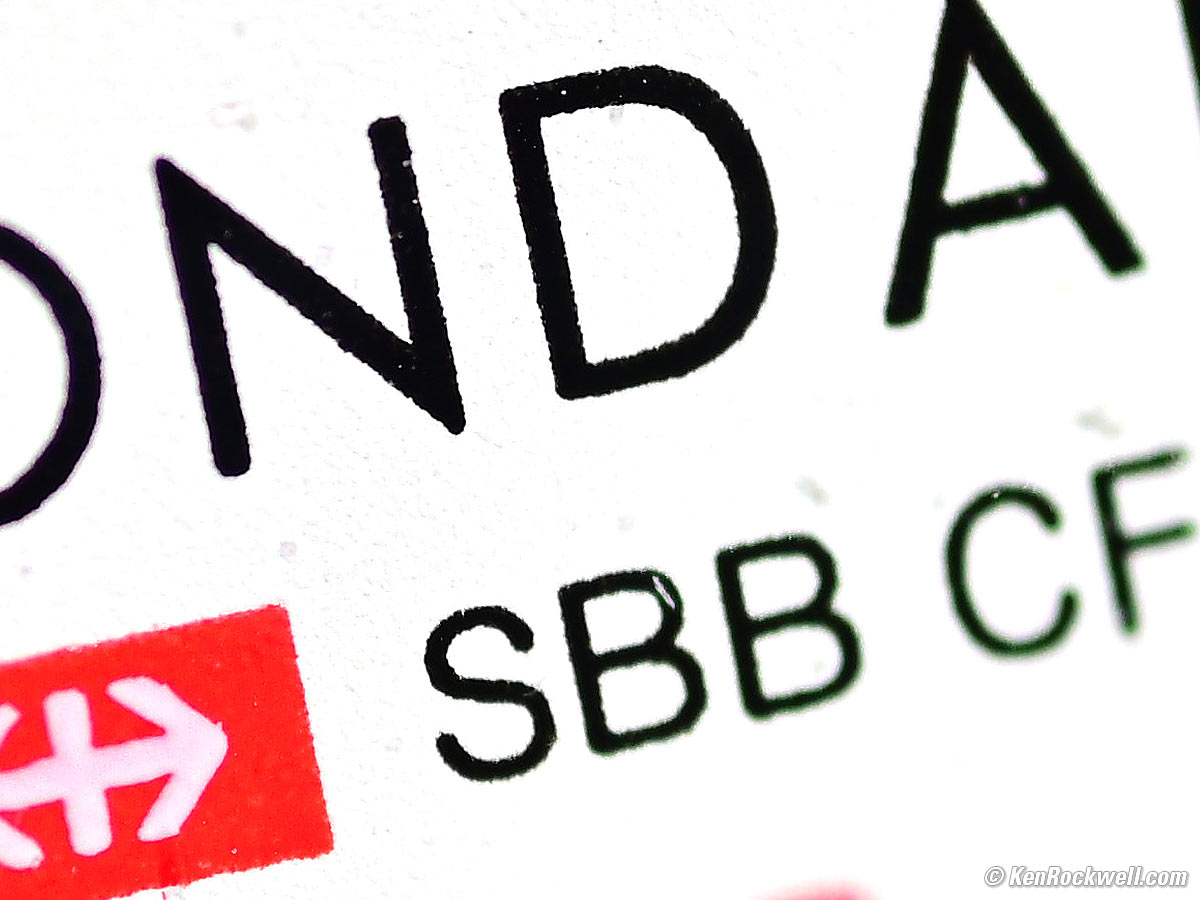 Nikon Z 105mm f/2.8 VR Macro Spherochromatism