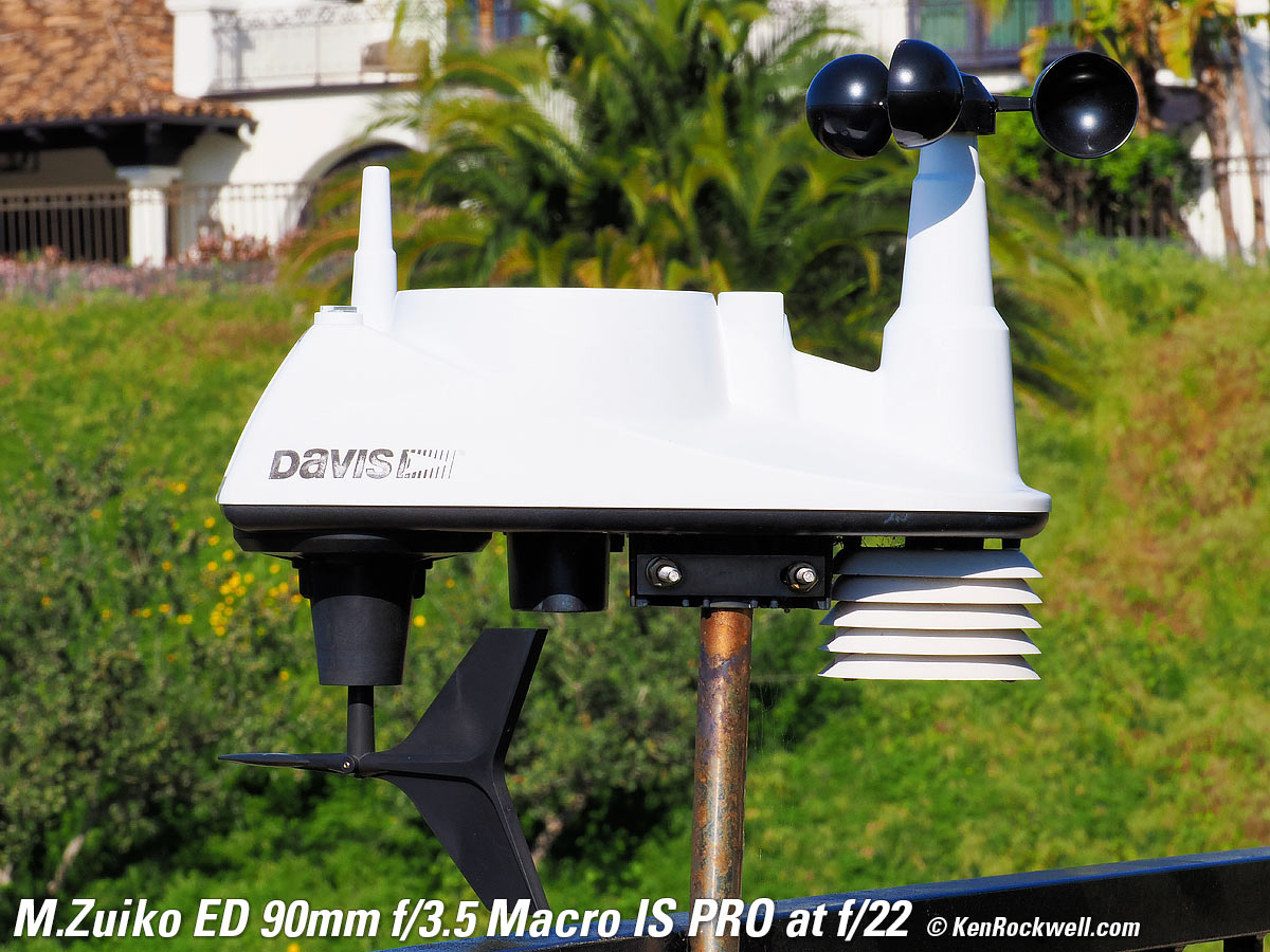 OM SYSTEM 90mm f/3.5 Macro Review