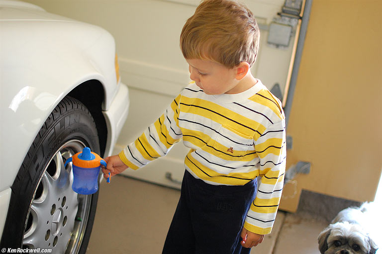 Ryan uses dad's SL500 as a baba holder