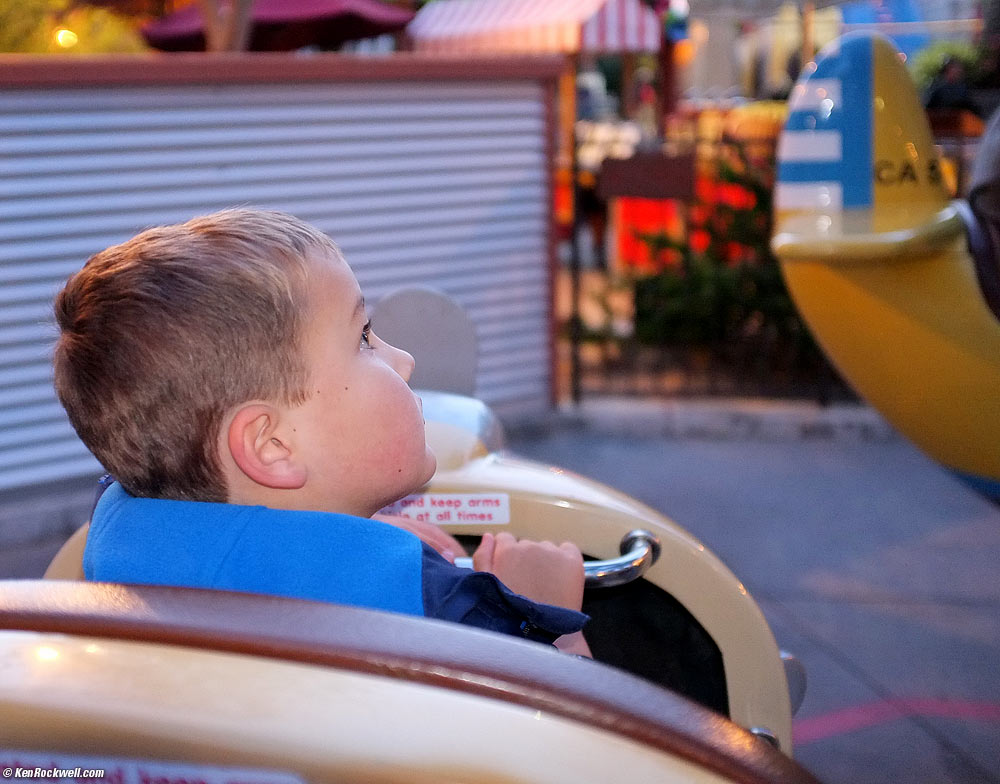 Ryan on the oval plane ride. 