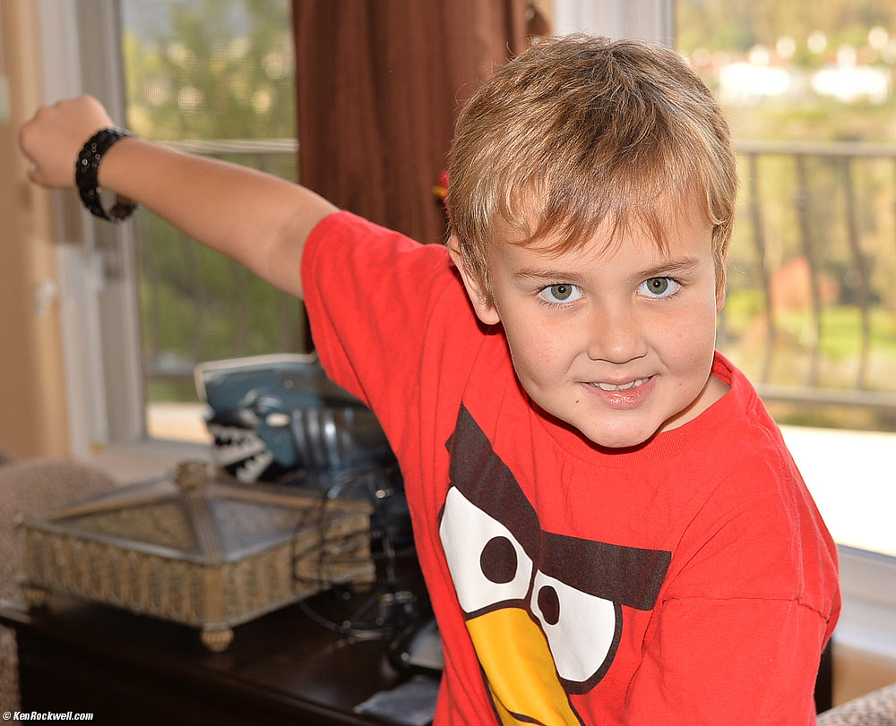 Ryan plays with Dada's lava watch