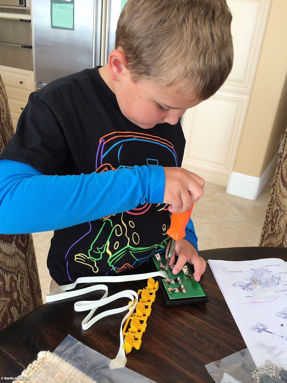 Ryan builds a robotic arm kit