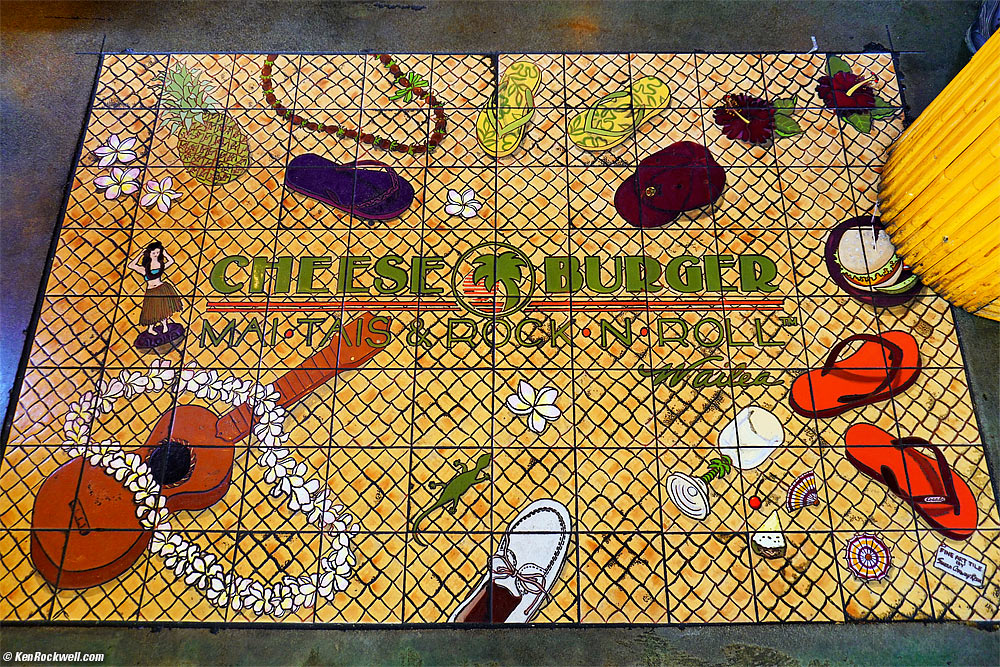 Cheeseburger Restaurant at the Shops at Wailea