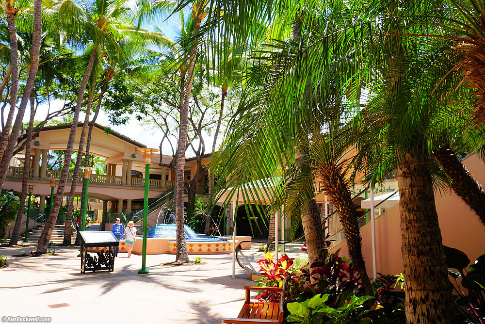 The Shops at Wailea, Maui
