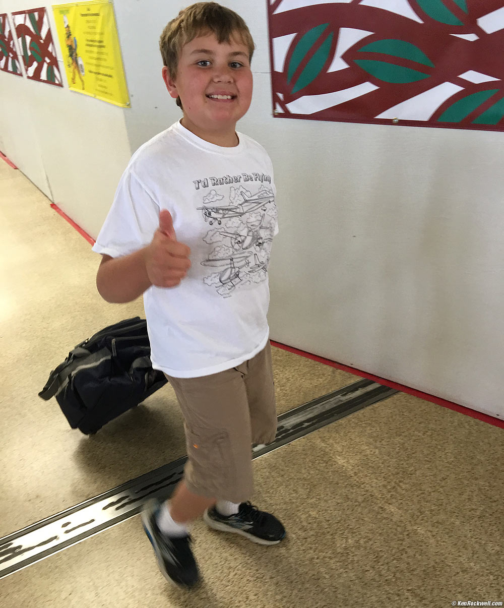 Ryan and his color-changing I'd Rather be Flying shirt