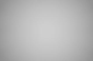 Sony FE 50mm f/1.8 falloff