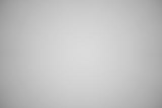 Sony FE 24mm f/2.8 G falloff