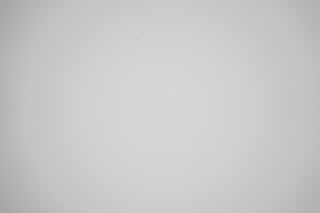 Sony FE 24mm f/2.8 G falloff