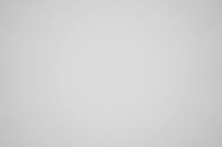 Sony FE 40mm f/2.5 G falloff